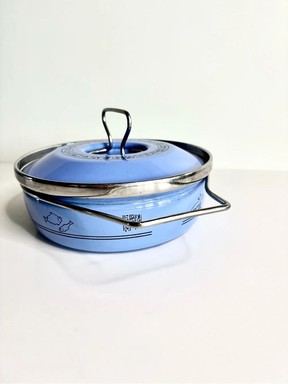 Vintage Siltal Italy Enamel 1 Quart Pot Dutch Oven Egyptian Revival Pattern